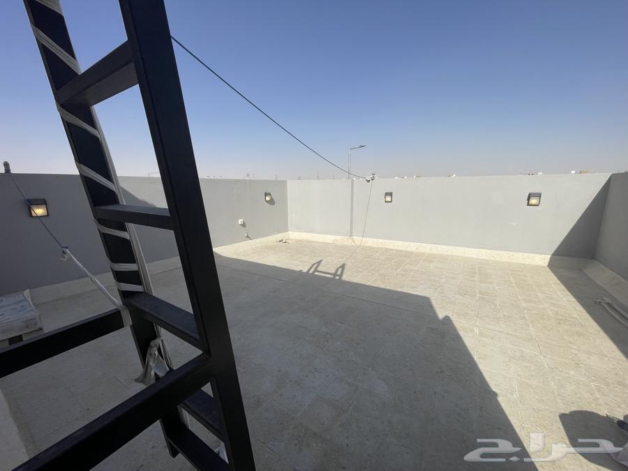 4 bedroom villa in Al Janadriyah 40