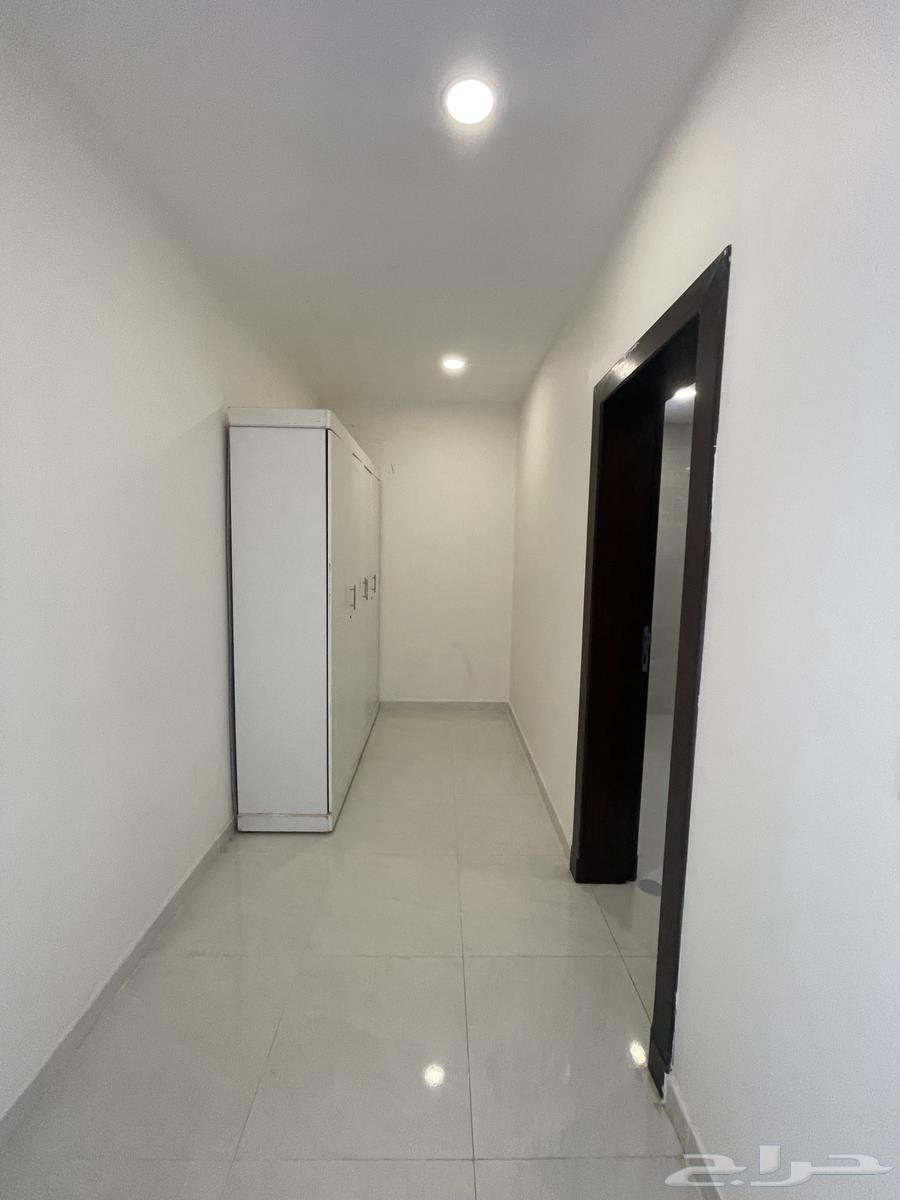 4 bedroom villa in Al Janadriyah 41
