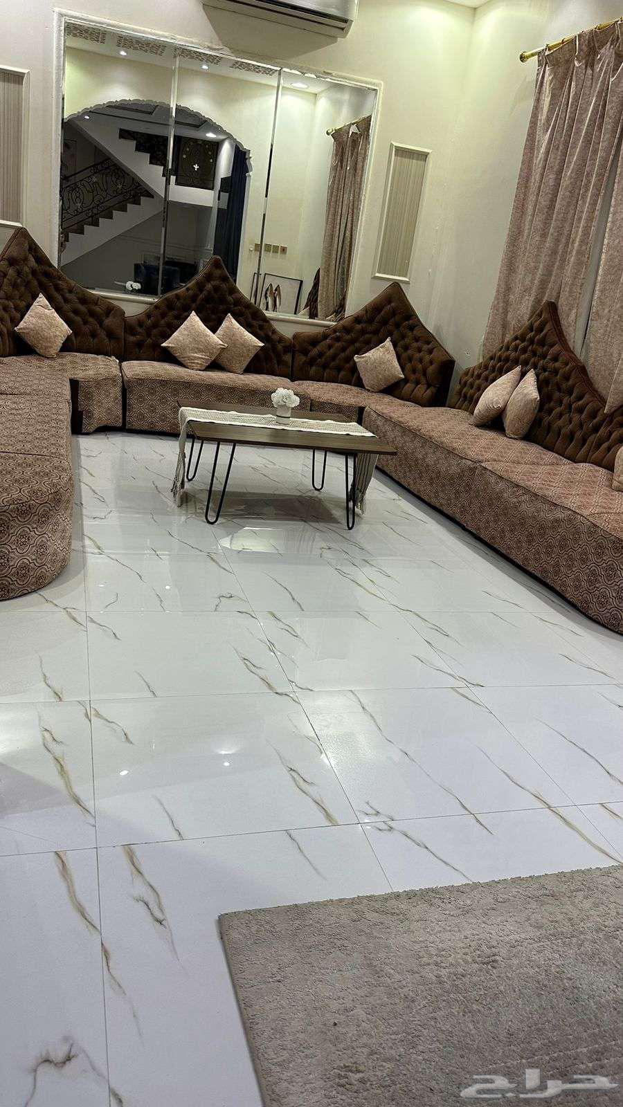 فيلا 8 غرف في الرمال 4