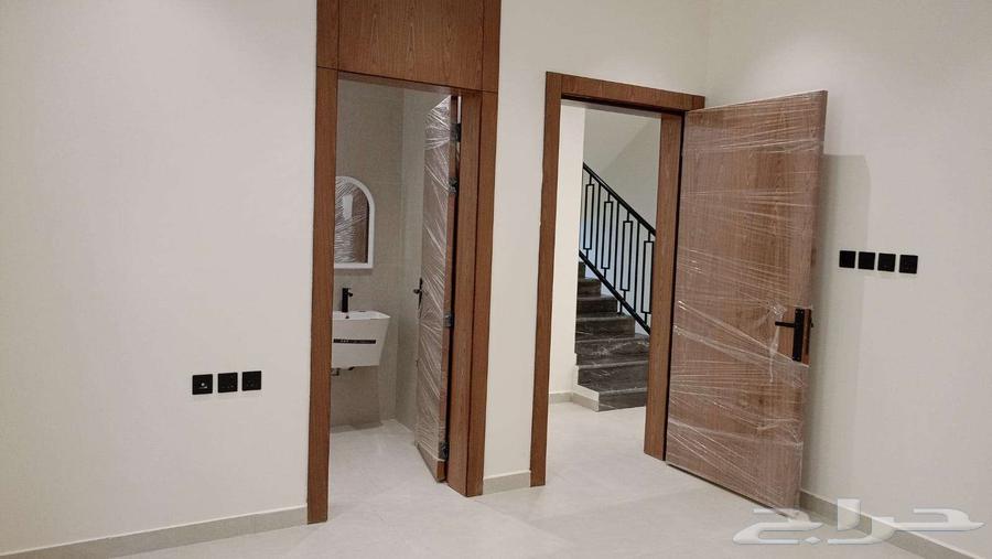 5 bedroom villa in Al Wisam 2