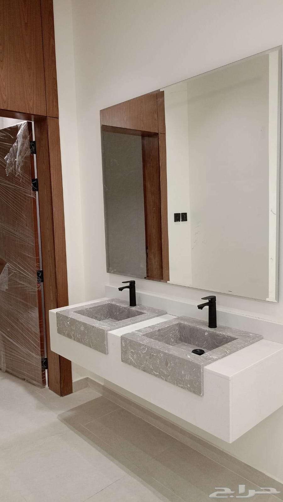 5 bedroom villa in Al Wisam 7