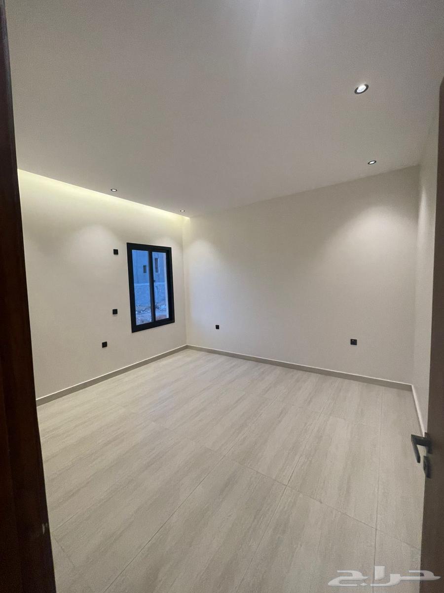 6 bedroom apartment in Al Bayan, Riyadh 11