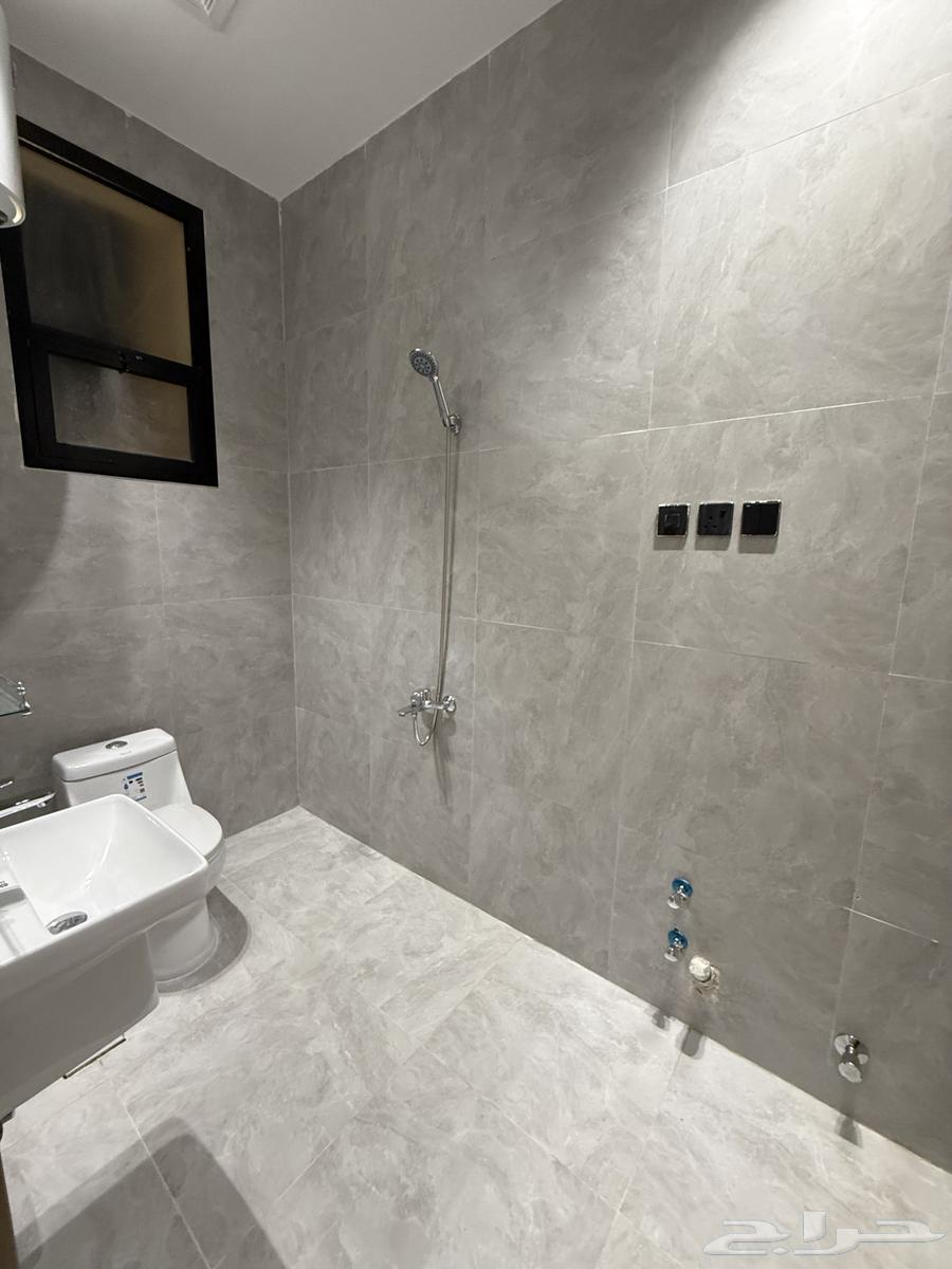 6 bedroom villa in Dhahrat Laban 25