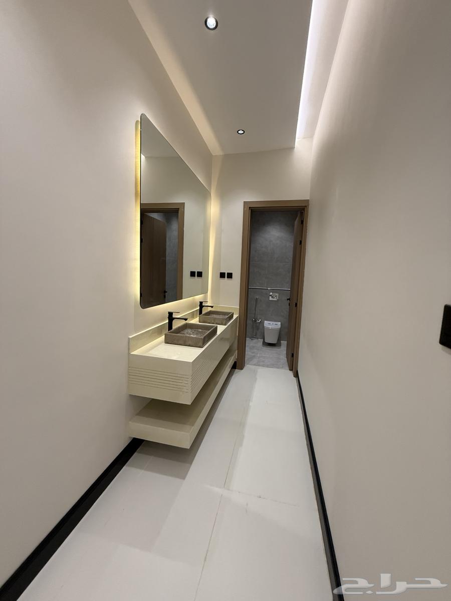 6 bedroom villa in Dhahrat Laban 7