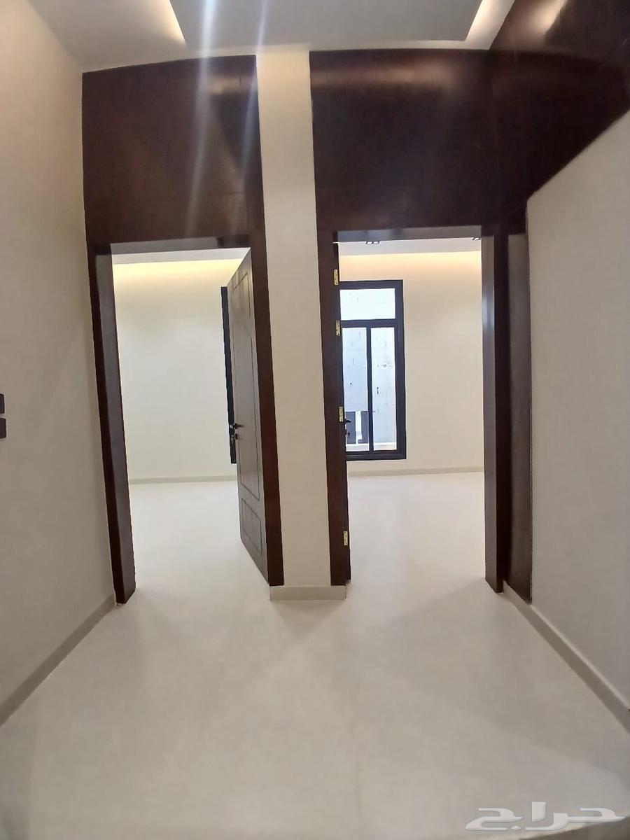 9 bedroom villa in Al Bayan 4
