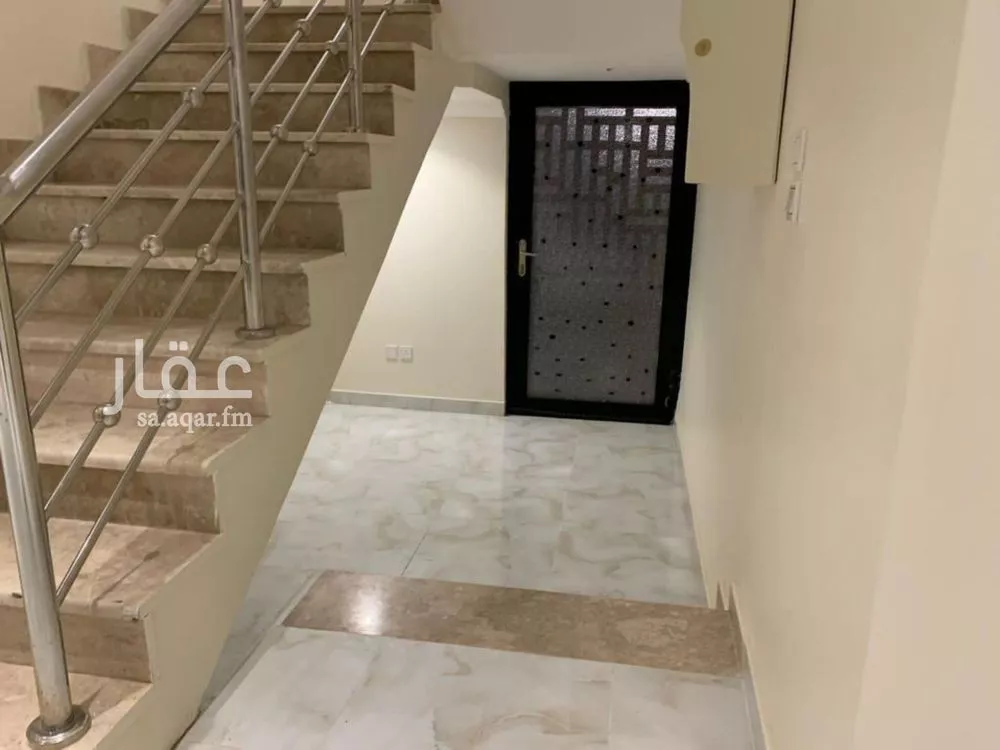 فيلا 5 غرف في الياقوت 8
