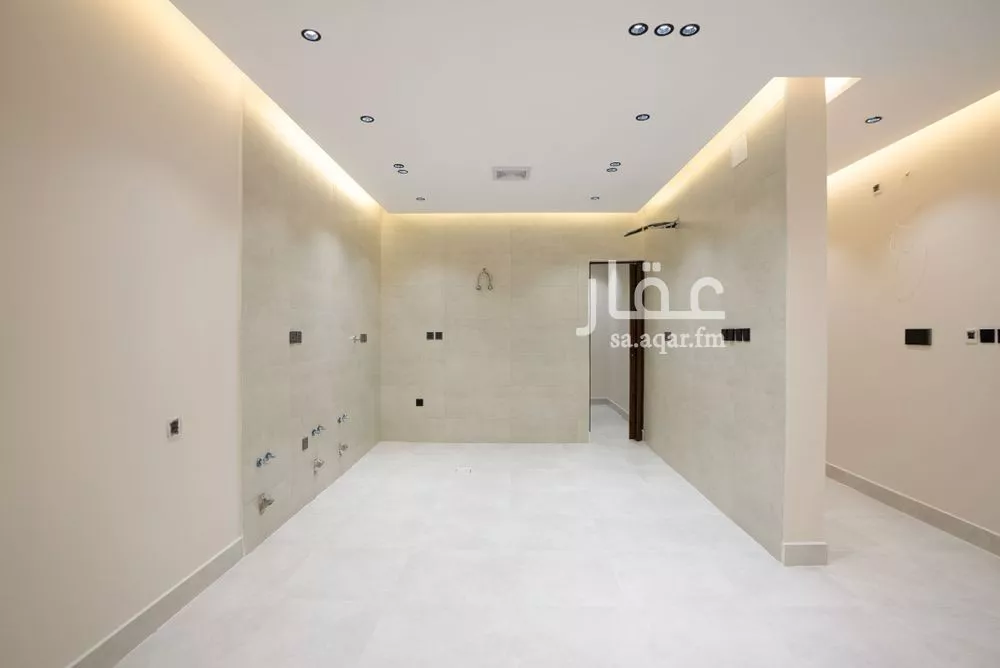 3 bedroom apartment in Al Bawadi 12