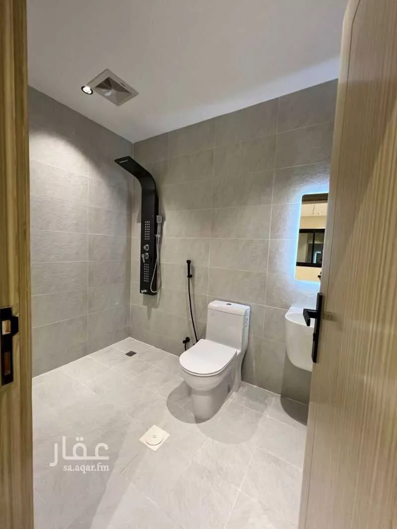5 bedroom apartment in Umm Al Silm, Jeddah 9