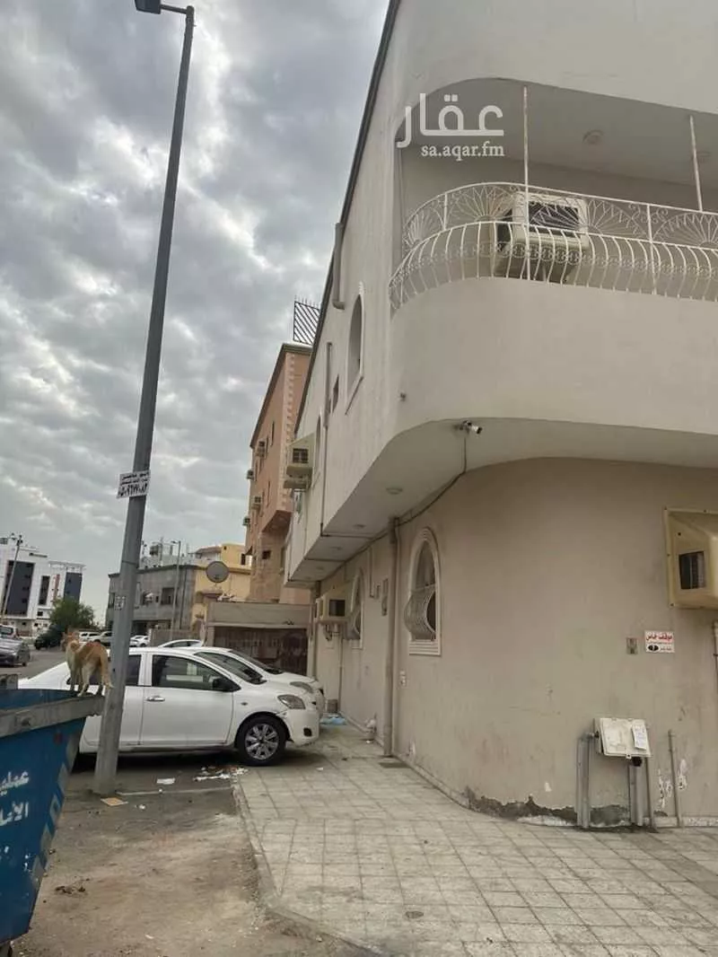 عمارة 790 م² في المروة 4