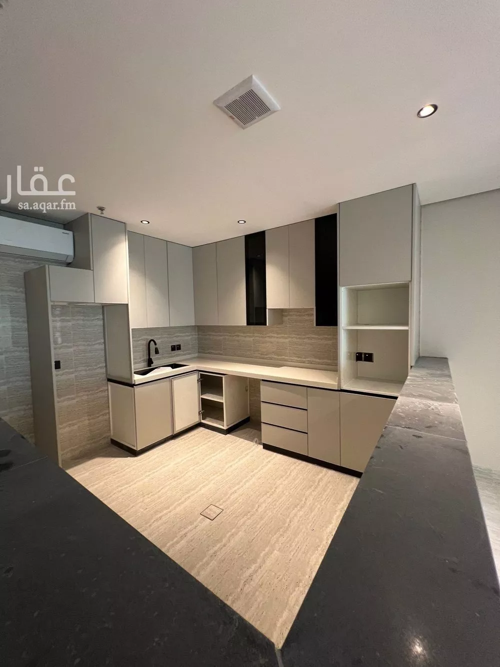 3 bedroom apartment in Al Khour 7