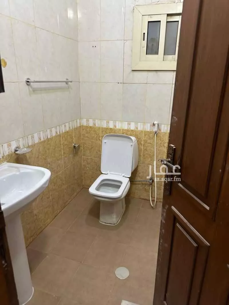 4 bedroom apartment in Al Muntazah, Jeddah 5