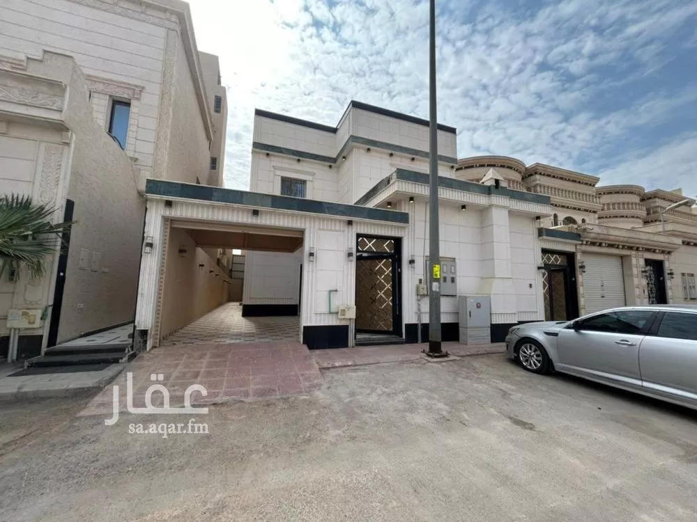 4 bedroom villa in Al Rimal 12