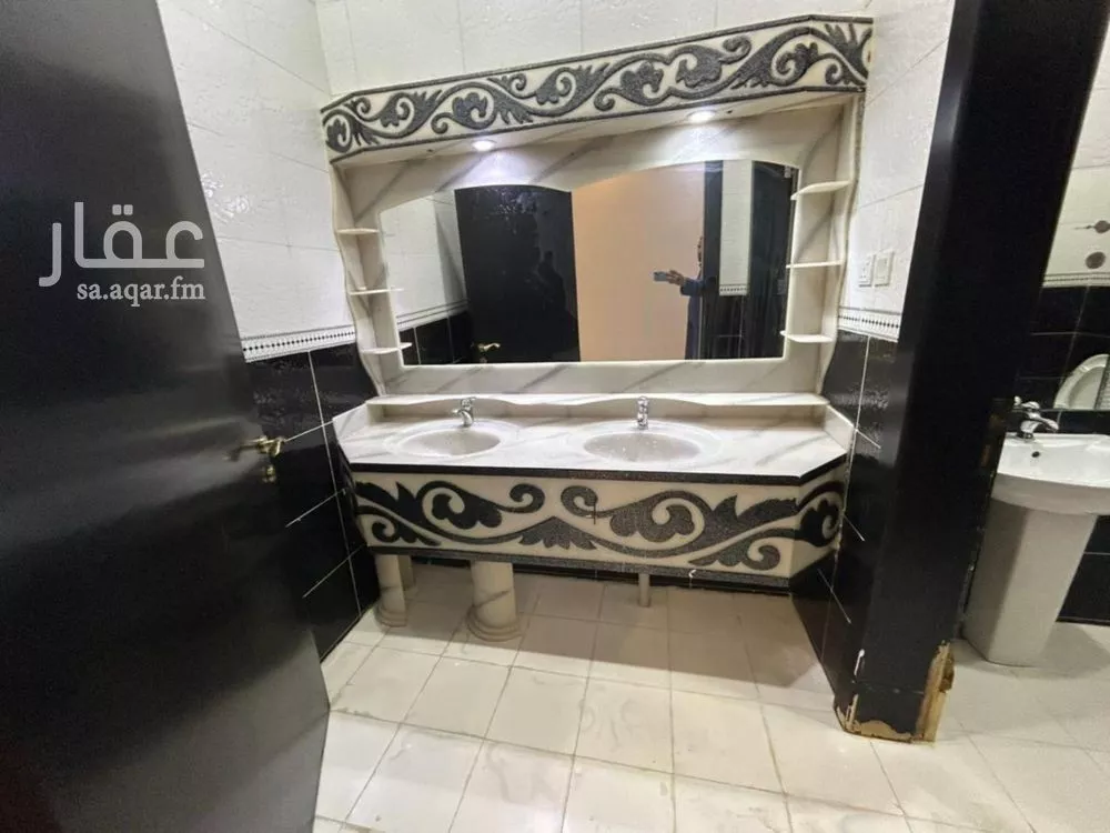 4 bedroom villa in Al Rimal 16