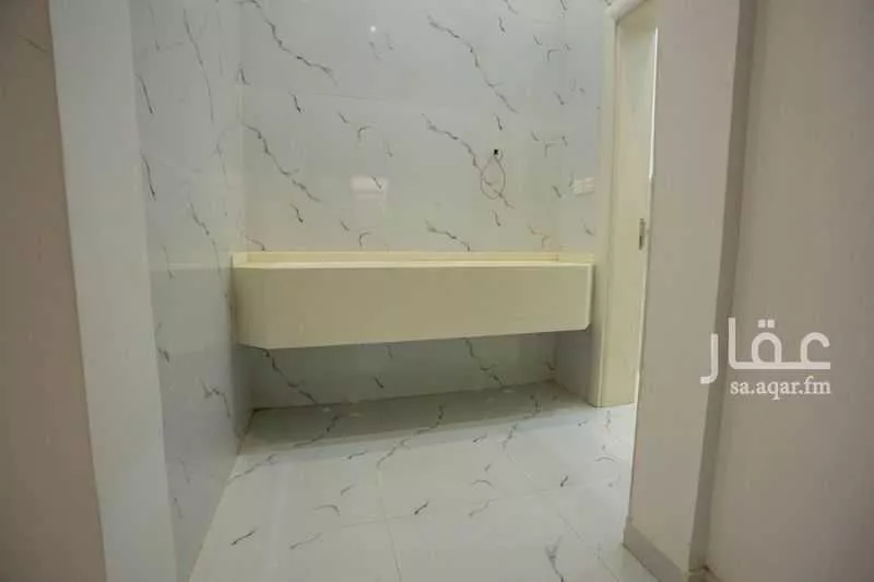 فيلا 7 غرف في الصوارى 15