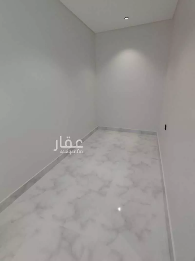 فيلا 7 غرف في بحرة 25