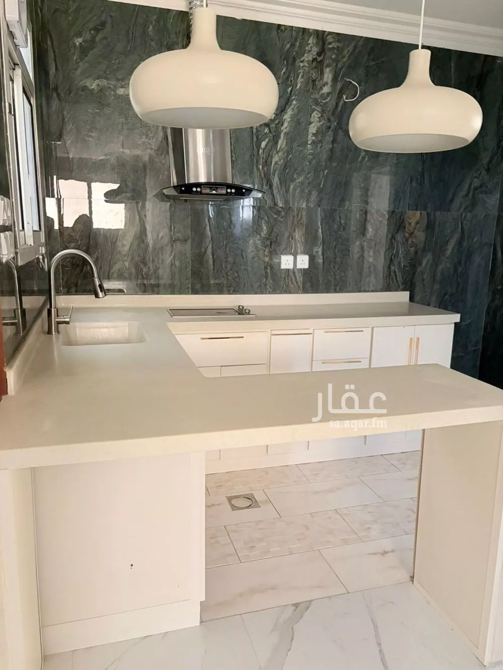 3 bedroom apartment in Al Malqa 10