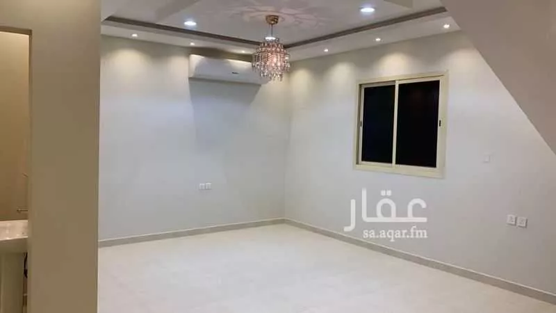 شقة 4 غرف في الملقا 8