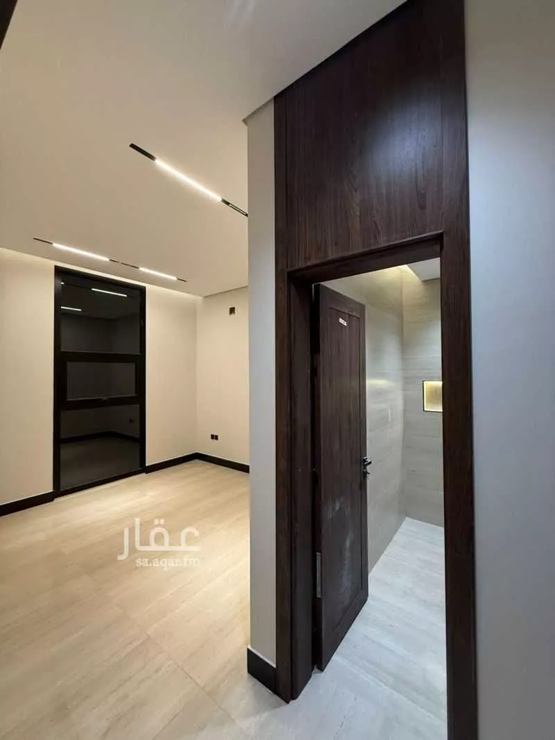 فيلا 5 غرف في العارض 15