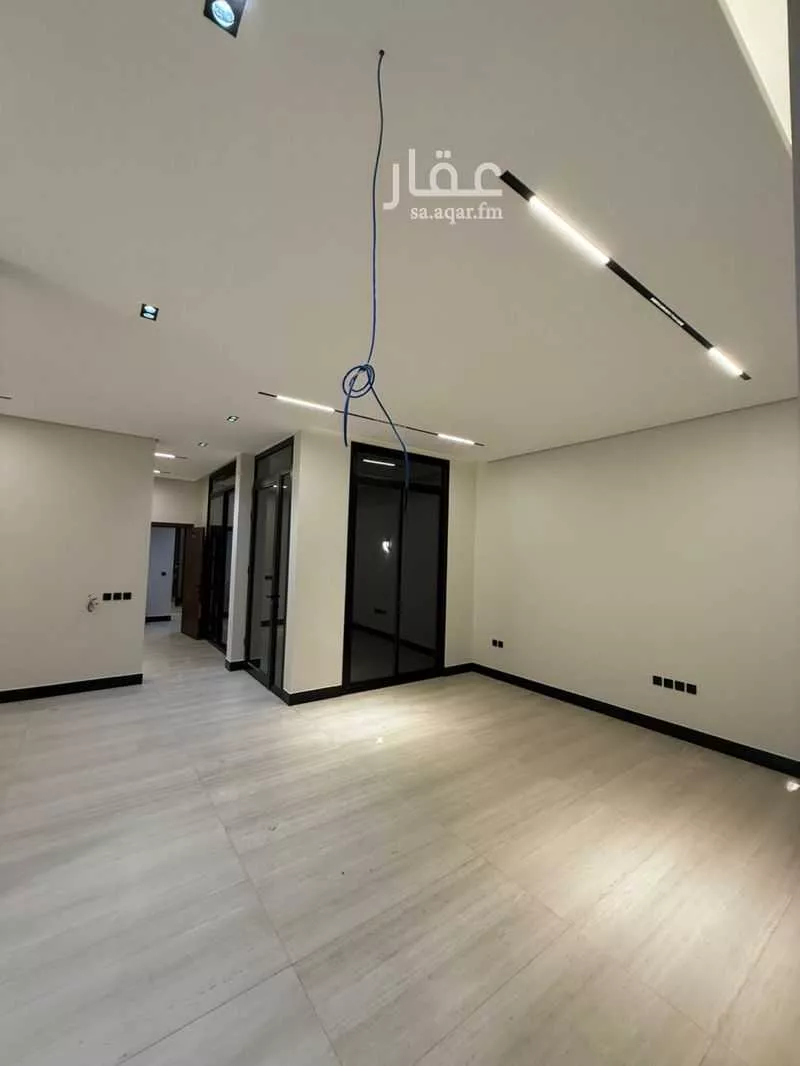 فيلا 5 غرف في العارض 7