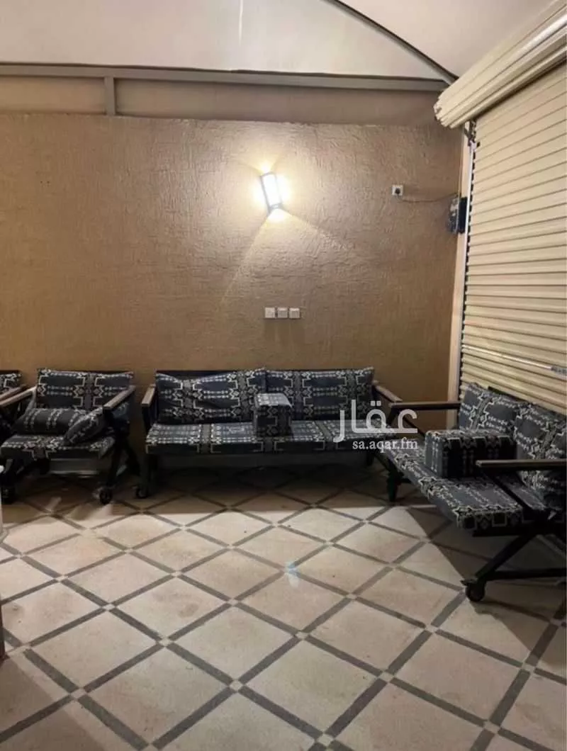 5 bedroom villa in Al Maizilah 2