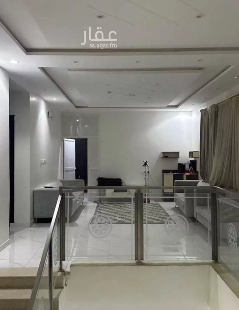 5 bedroom villa in Al Maizilah 6