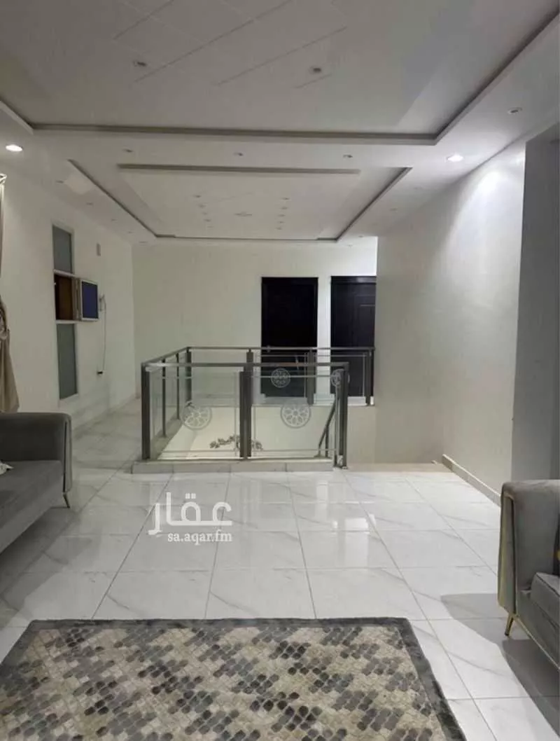 5 bedroom villa in Al Maizilah 7