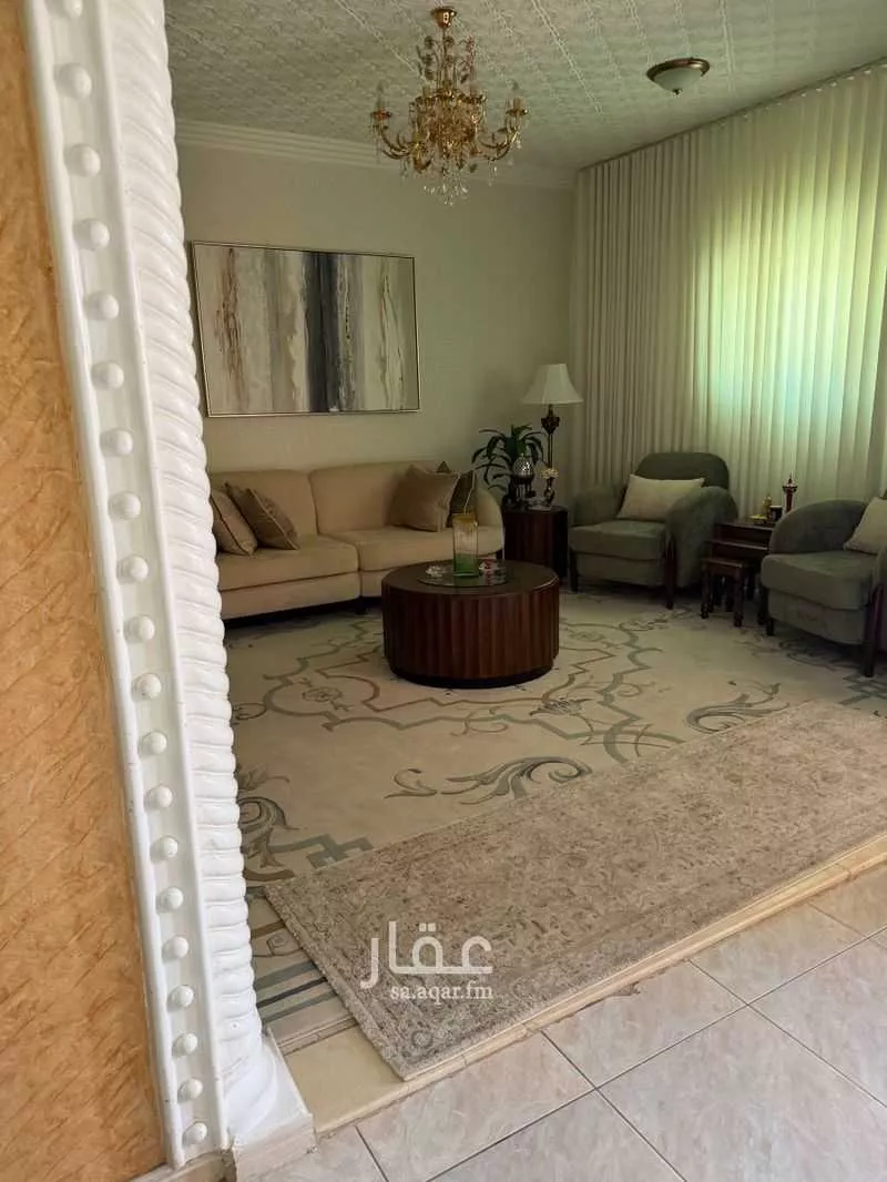 6 bedroom villa in King Faisal 6
