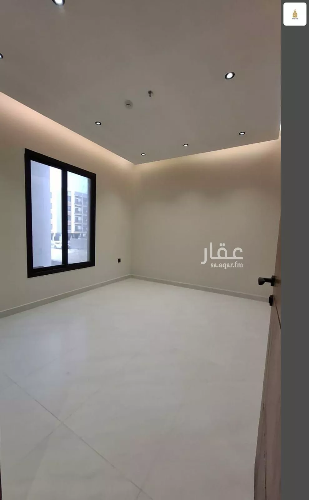شقة 3 غرف في الحمرا 8