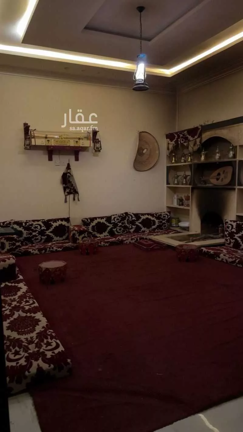 8 bedroom floor in Al Rimal 5