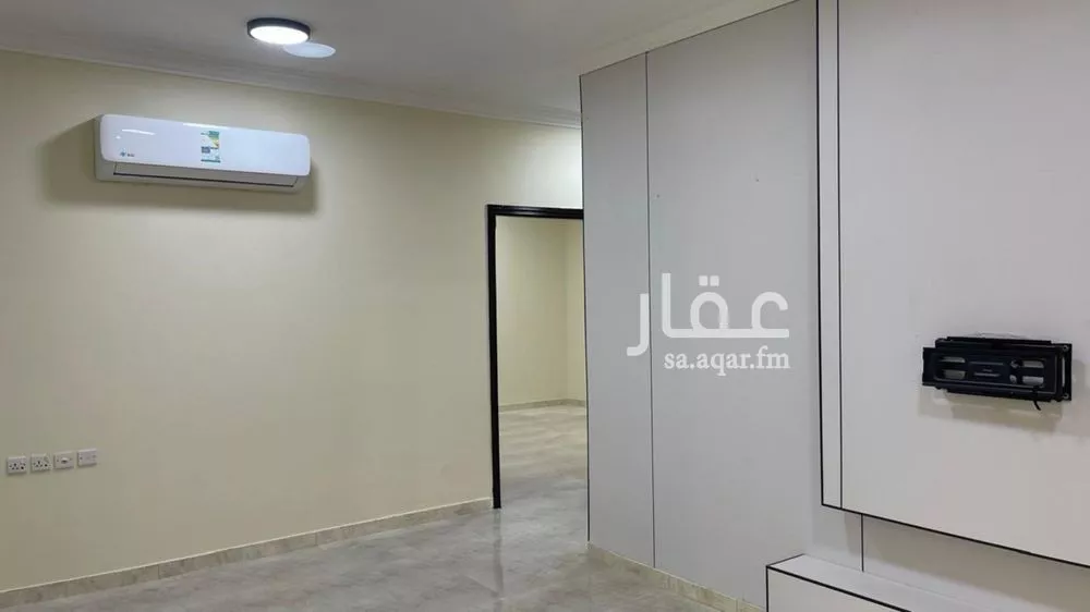 3 bedroom floor in Al Munsiyah 2
