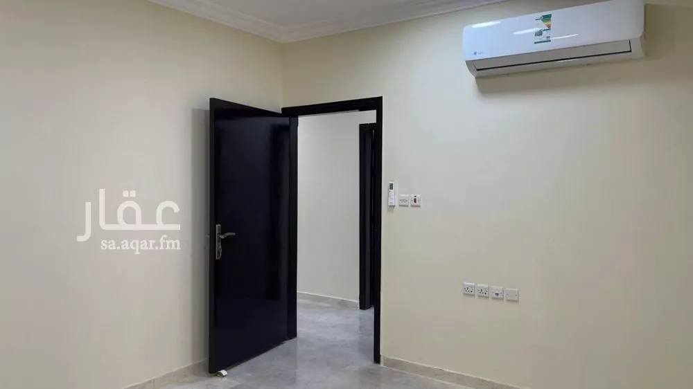 3 bedroom floor in Al Munsiyah 3