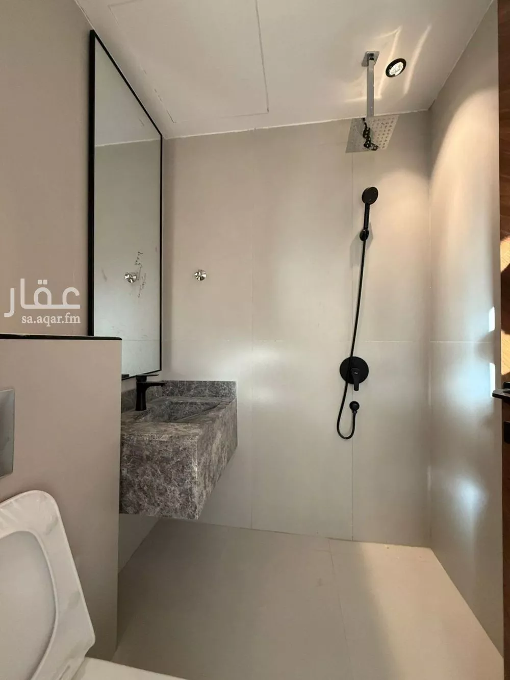 6 bedroom villa in Al Mahdiyyah 15
