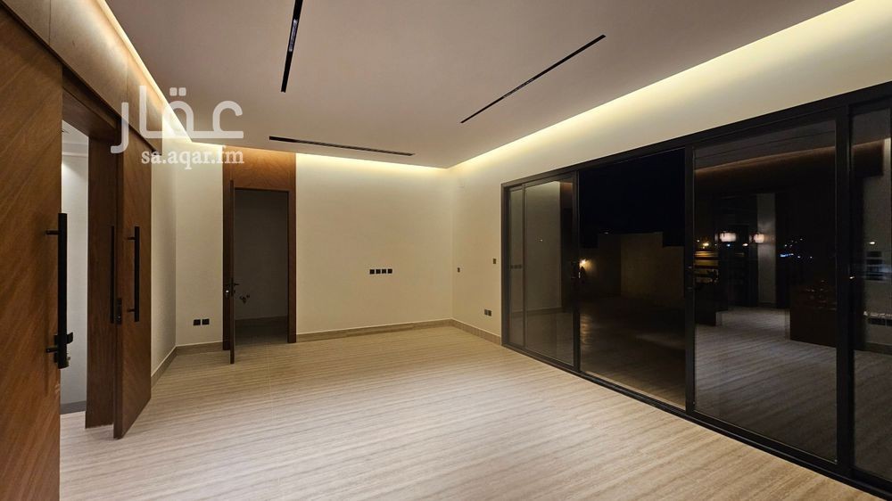 5 bedroom villa in Al Aridh, Riyadh 11