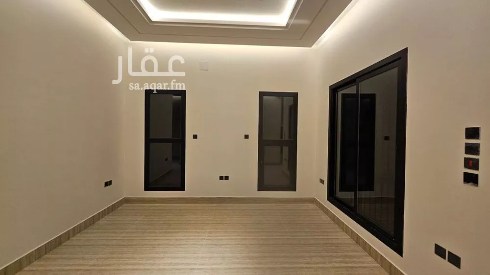 5 bedroom villa in Al Aridh 3