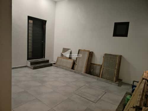 فيلا 9 غرف في السيف 4