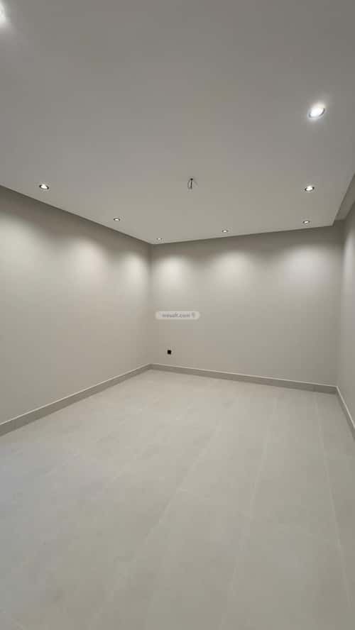 5 bedroom villa in Ash Shulah 4