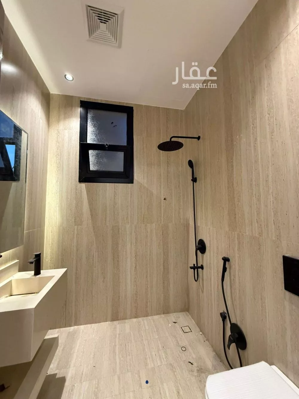 فيلا 6 غرف في المهدية 8