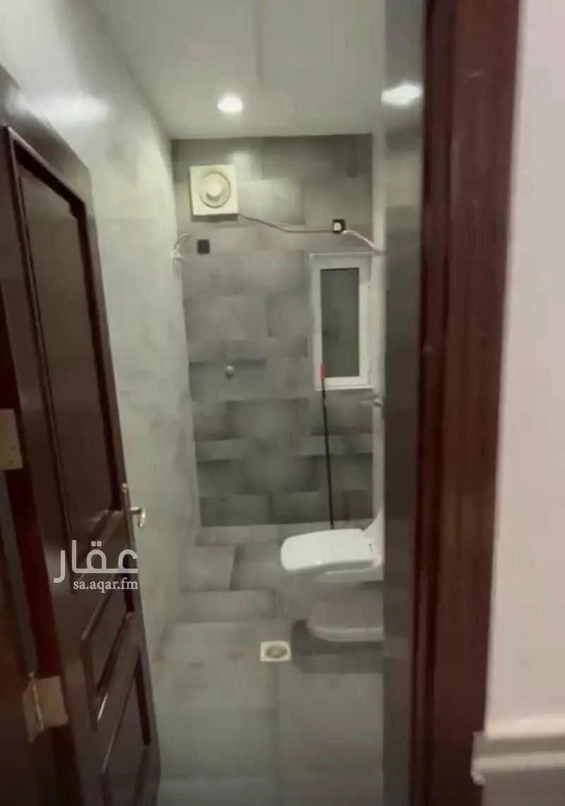 70 bedroom building in Ar Rayan, Jeddah 24