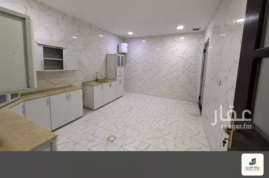 6 bedroom villa in Al Aqiq, Eastern Province 9