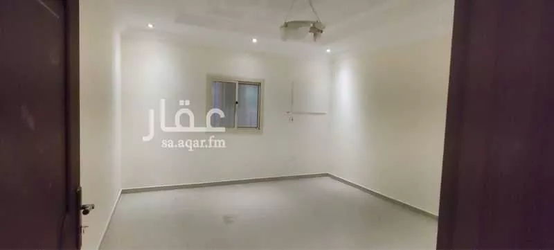 شقة 7 غرف في المروة 15