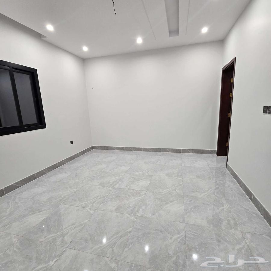 4 bedroom apartment in Al Marwa 13