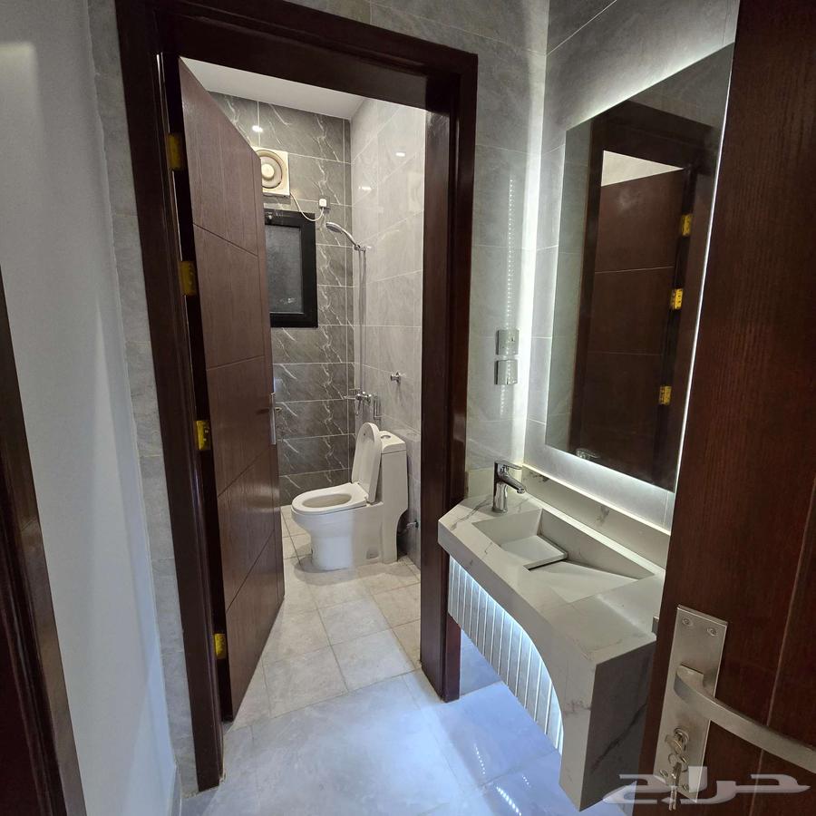 4 bedroom apartment in Al Marwa 20