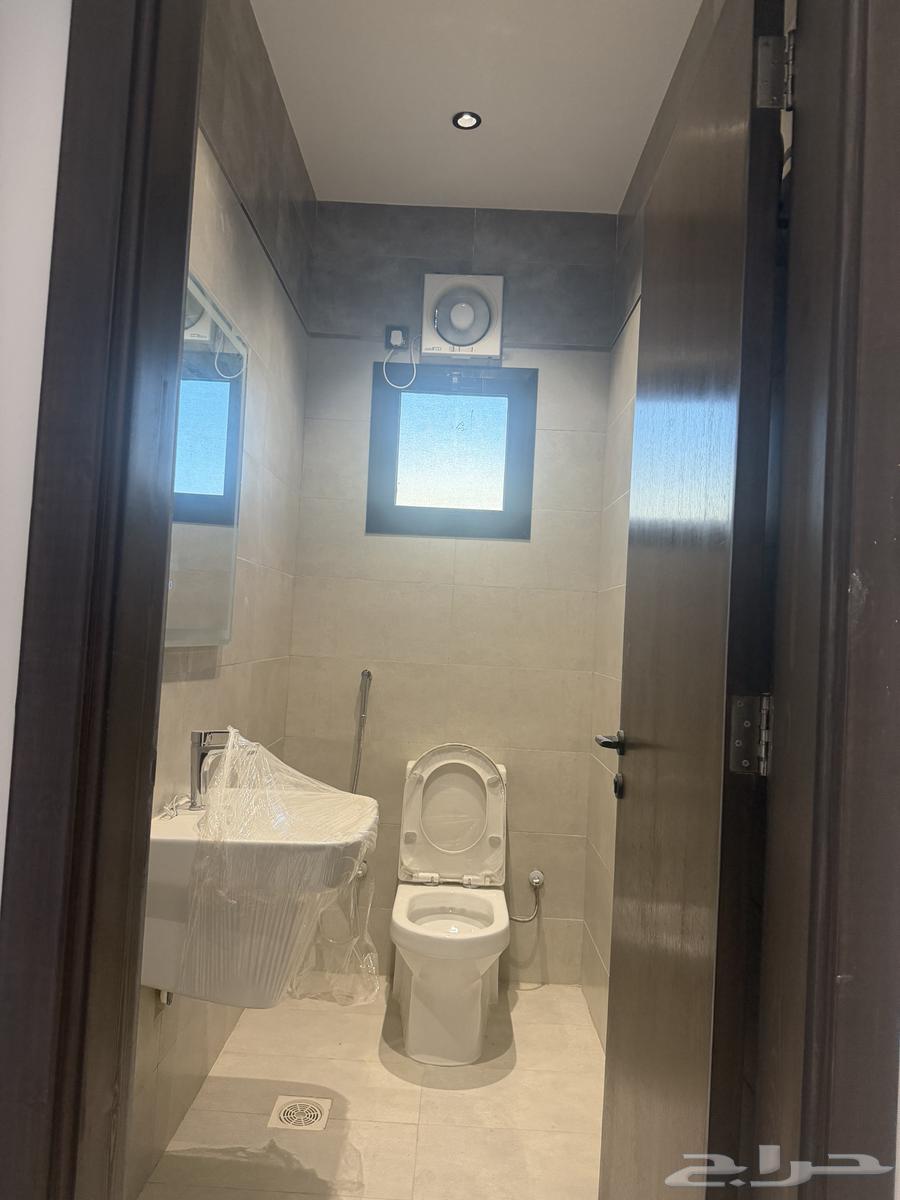 4 bedroom apartment in Al Safa 8