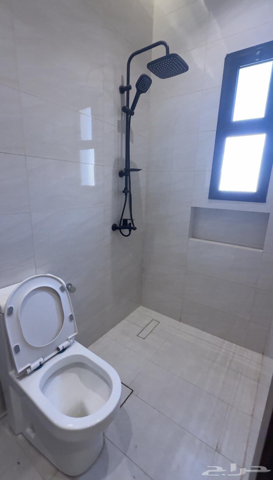 شقة 3 غرف في الريان 8