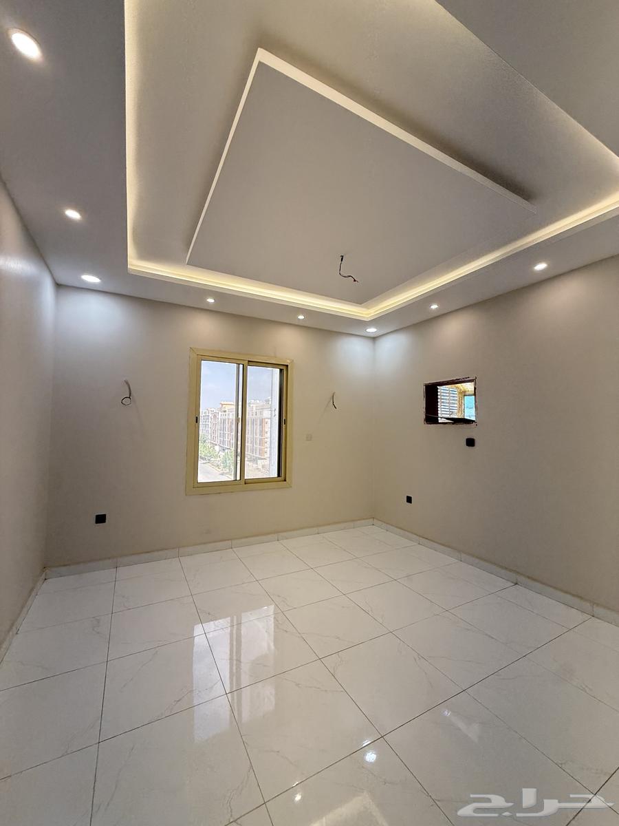 5 bedroom apartment in Muraykh 2