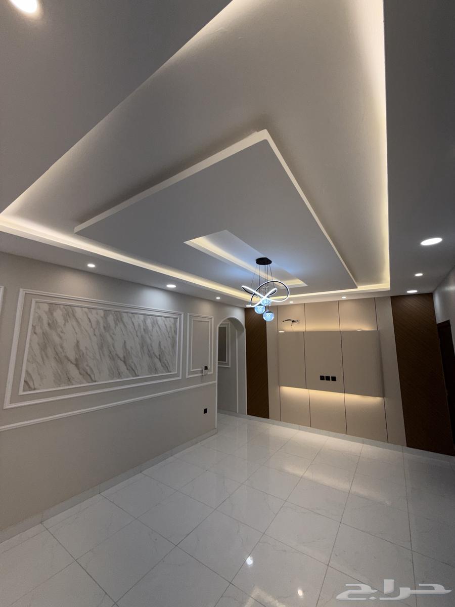 5 bedroom apartment in Muraykh 6