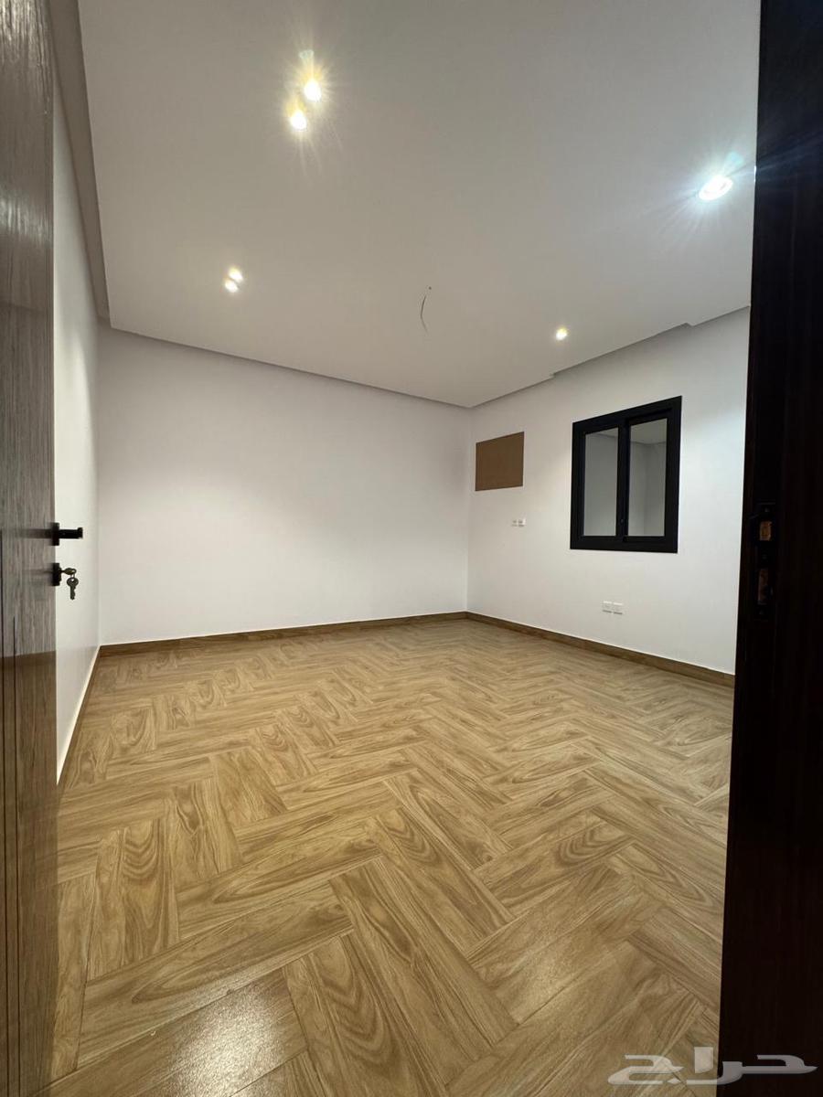 5 bedroom apartment in Muraykh 16
