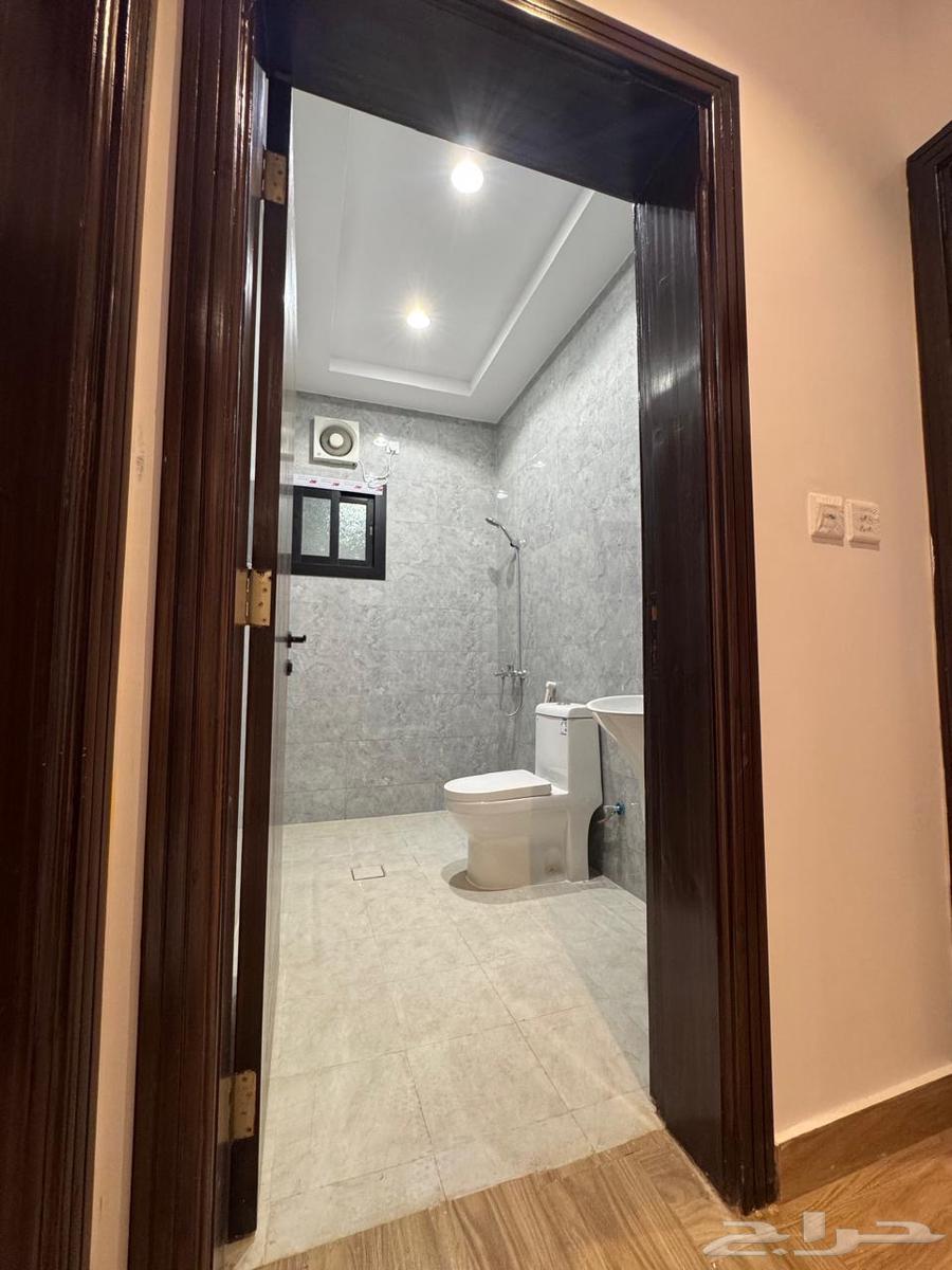 5 bedroom apartment in Muraykh 21