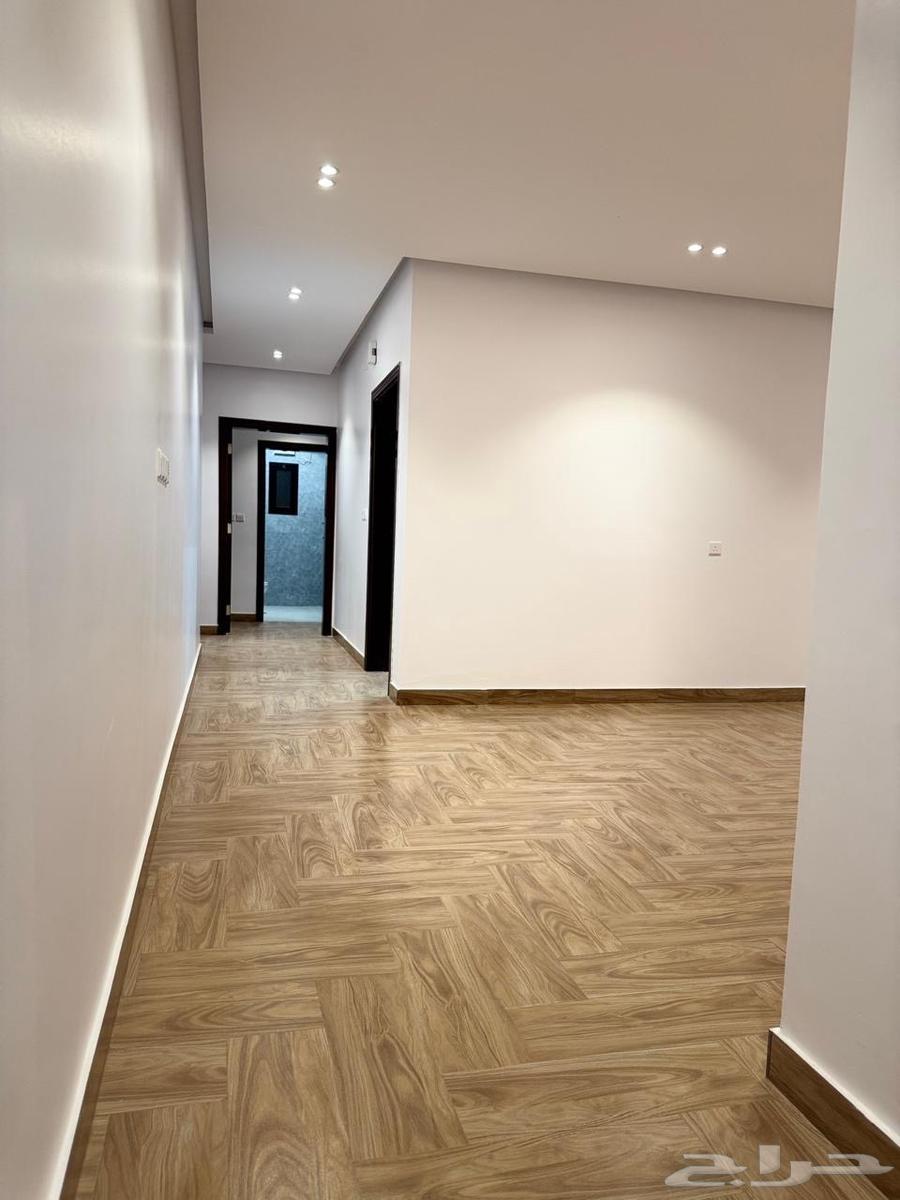 5 bedroom apartment in Muraykh 28
