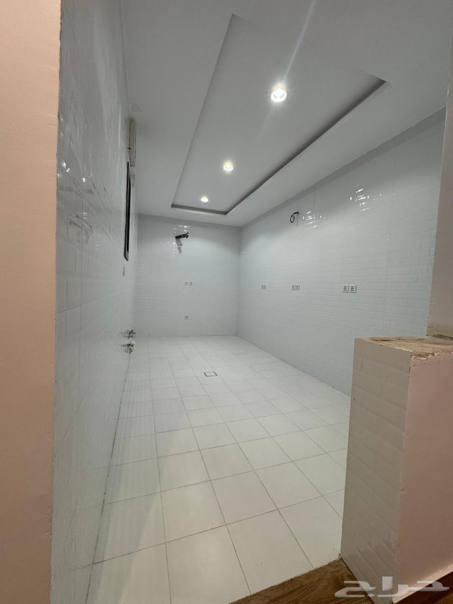 5 bedroom apartment in Muraykh 36